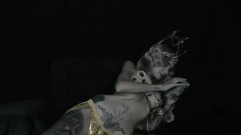 SABRINA online show from November 4, 1:51 am