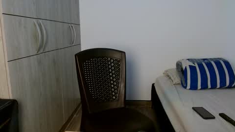 lonelydick2002 online show from February 11, 9:03 pm