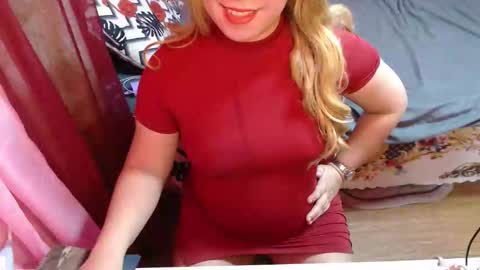 lonelysofia6969 online show from May 27, 6:27 pm