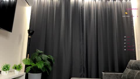 Snapshot of loney__tunes chatting on October 19, 3:49 pm Shy EvaStreams are everyday 9 AM - 3 PM GMT 3 online show from October 19, 3:49 pm