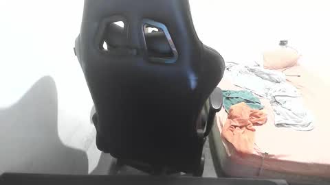 Marvin Santiago online show from March 22, 1:31 am