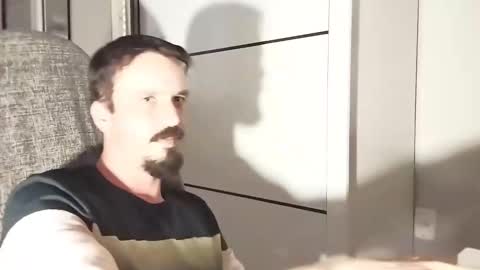 Lucas online show from December 13, 7:53 pm