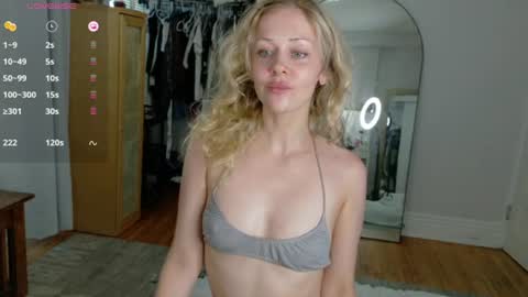 Elanor online show from July 7, 11:31 pm