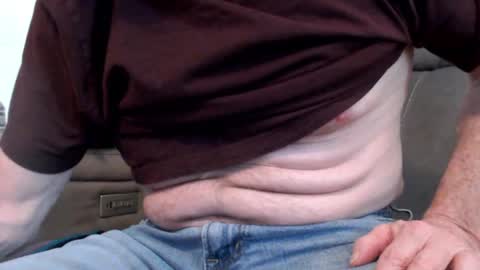 looking469 online show from April 12, 7:07 pm