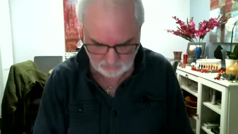 loop102 online show from December 30, 2:20 am