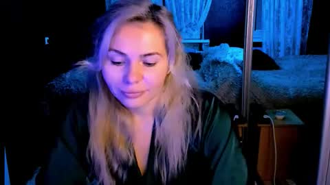 Lora online show from October 30, 2:45 am