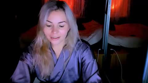 Lora online show from September 30, 2:33 am