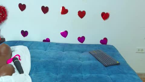 Loren Grey online show from February 10, 8:56 pm