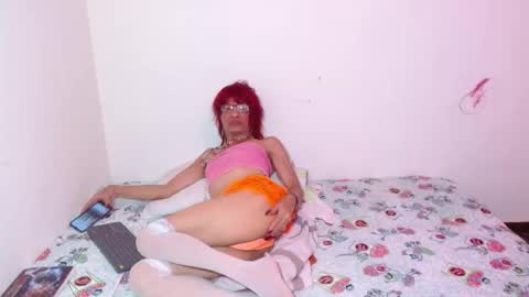 Lorena Capelli online show from November 11, 12:02 am