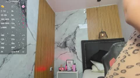 lorenadavies online show from April 1, 1:41 pm