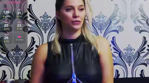 Snapshot of lorenaryan chatting on March 7, 11:18 am lorenaryan online show from March 7, 11:18 am