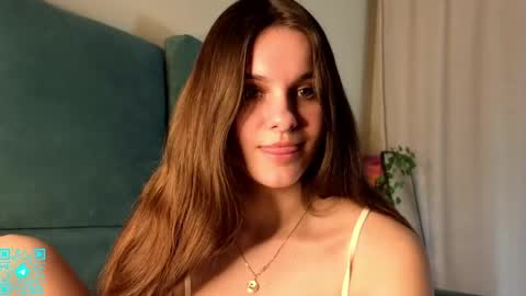 Chloe for Fan BlackHole online show from March 20, 5:29 pm