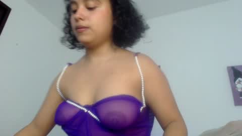 Snapshot of lou_cuteee chatting on January 28, 5:00 am lou_cuteee online show from January 28, 5:00 am