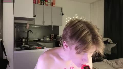 louie_evans online show from January 18, 3:59 am