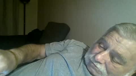 louis_chokdee online show from December 19, 8:13 pm