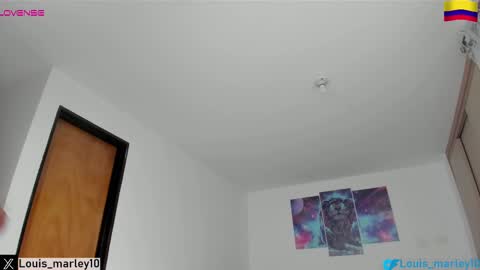 louis_marley_ online show from March 12, 10:50 pm