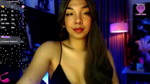 Snapshot of louisassy chatting on October 21, 2:05 am Louisa online show from October 21, 2:05 am