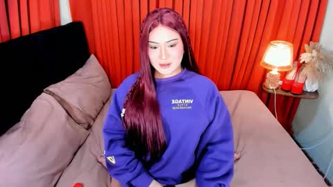 Louisse online show from October 26, 6:18 pm