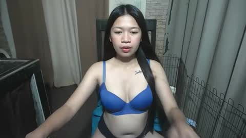 Snapshot of lovable_christine chatting on October 7, 8:32 am lovable_christine online show from October 7, 8:32 am