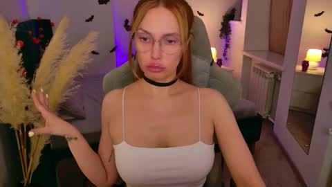 Snapshot of love_call chatting on October 26, 5:19 am love_call online show from October 26, 5:19 am