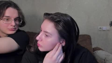 LINA online show from February 22, 8:55 pm