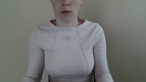 Vivian online show from March 23, 12:43 pm