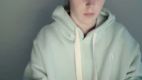 Vivian online show from November 26, 1:52 pm