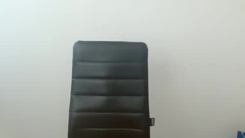 Vivian online show from March 4, 1:19 pm