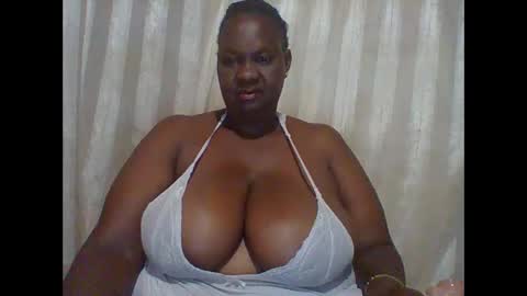 Lynn online show from February 21, 10:37 pm