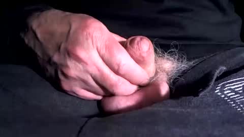 loveboys2025 online show from November 24, 9:35 pm