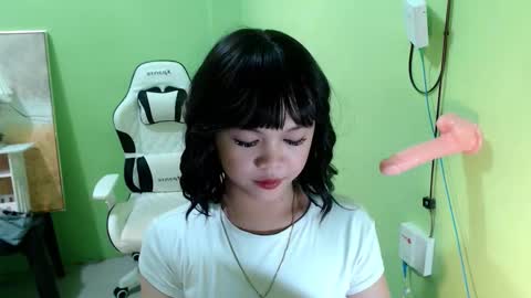Snapshot of lovee_gelly chatting on September 23, 10:20 am Gelly online show from September 23, 10:20 am