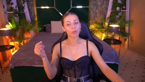 loveedove online show from May 7, 2:46 pm