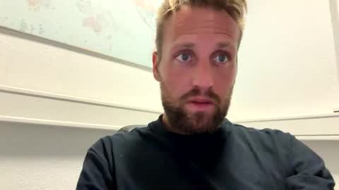 lovefuesse online show from September 18, 11:14 am