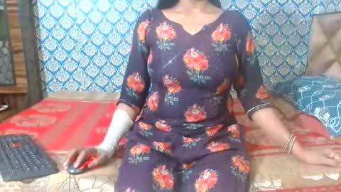 Divya online show from December 2, 8:13 am