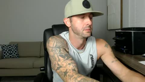 lovehatlovers online show from June 27, 2:39 am