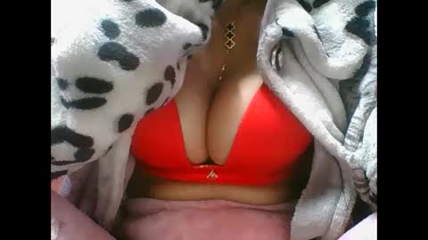 Snapshot of loveinlife750427 chatting on October 6, 2:57 pm loveinlife750427 online show from October 6, 2:57 pm