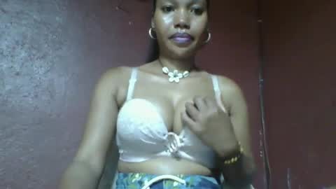 Snapshot of loveinlife750427 chatting on March 12, 2:56 pm loveinlife750427 online show from March 12, 2:56 pm
