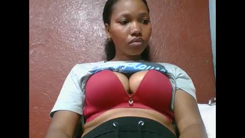 Snapshot of loveinlife750427 chatting on September 17, 5:44 am loveinlife750427 online show from September 17, 5:44 am