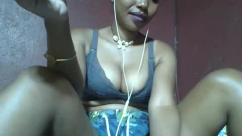 Snapshot of loveinlife750427 chatting on March 9, 1:59 pm loveinlife750427 online show from March 9, 1:59 pm