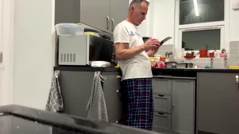 getnaked123 online show from May 11, 11:57 pm