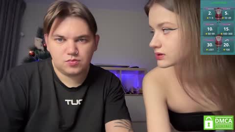 Snapshot of lovelly_mooncouple chatting on January 5, 11:59 am Mileena and Oliver online show from January 5, 11:59 am