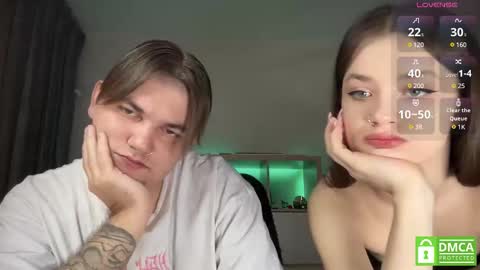 Snapshot of lovelly_mooncouple chatting on February 16, 9:04 am Mileena and Oliver online show from February 16, 9:04 am