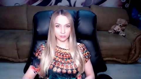 private open online show from September 12, 3:36 pm