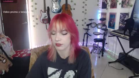 Cassie online show from December 14, 8:48 pm