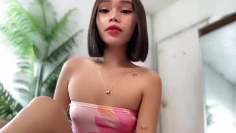 lovely_cittie18 online show from June 3, 3:20 am