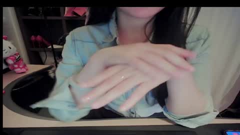 DANA KIM online show from March 2, 4:35 pm