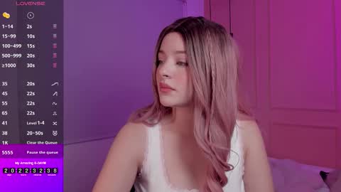 Emma online show from November 1, 2:27 pm