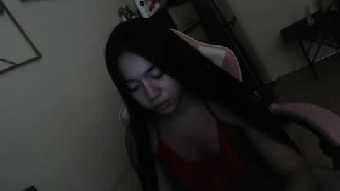 lovely_leah23 online show from January 10, 5:46 am