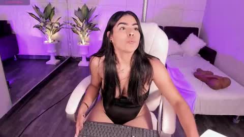 Lovely online show from January 15, 5:11 pm