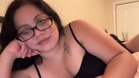 Snapshot of lovelykatiebabe chatting on October 5, 1:58 am lovelykatiebabe online show from October 5, 1:58 am